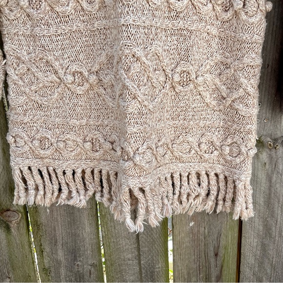 Vintage Express Sweater | Hong Kong Tag | Neutral Ribbed Knit | Size M - Picture 2 of 13